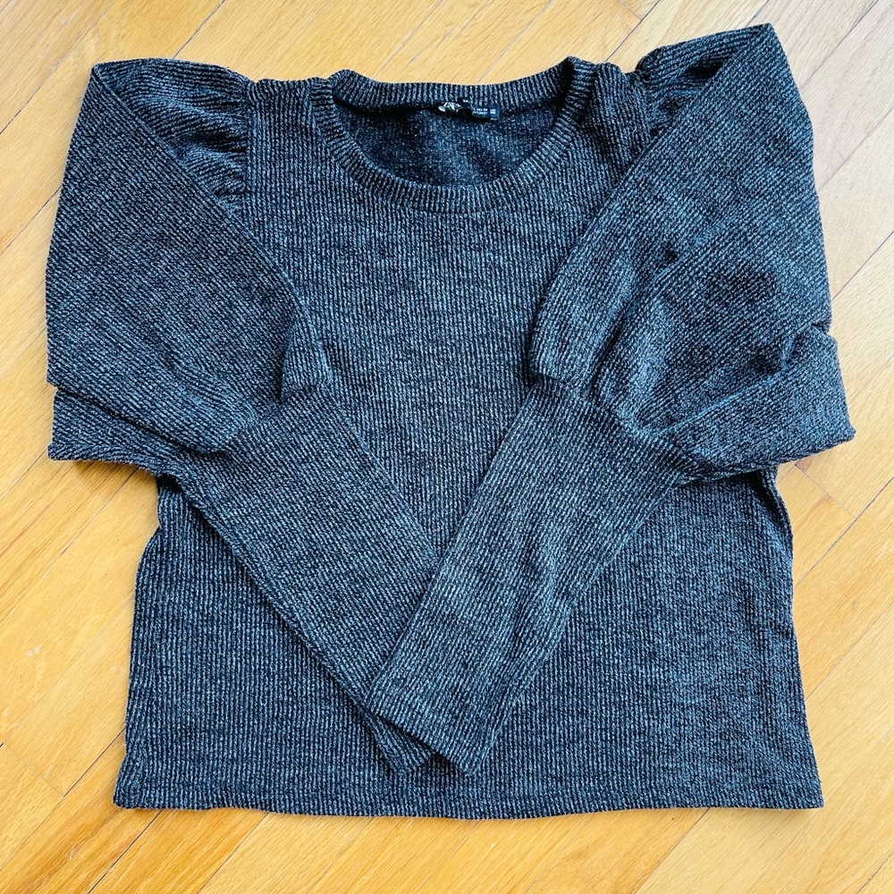 {Zara} Mock neck/crew Sweater Black with Grey stripes. size L